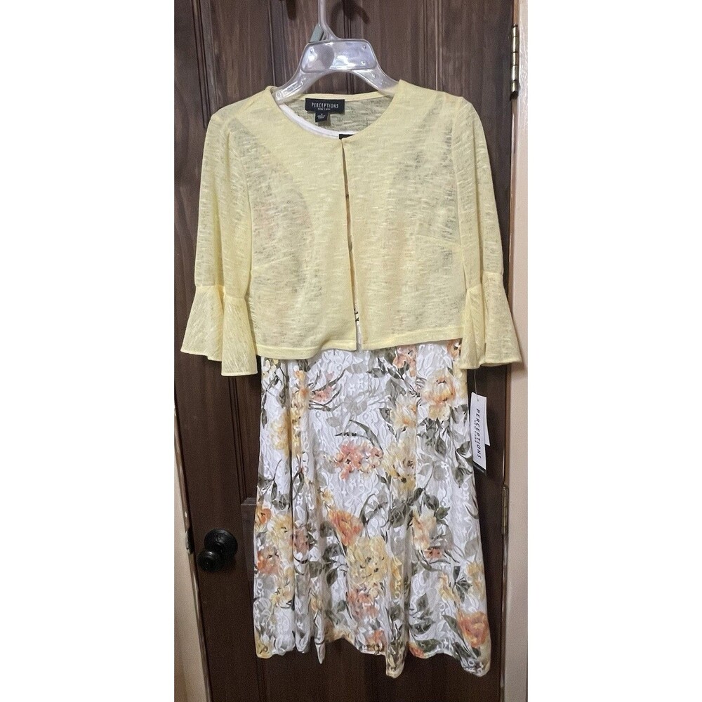 Size Small Perceptions New York Floral Print Lace Dress With 3/4 Sleeve Sweater